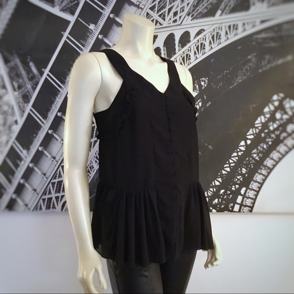 ROMEO & JULIET COUTURE Button Flounce Top - Picture 6 of 8